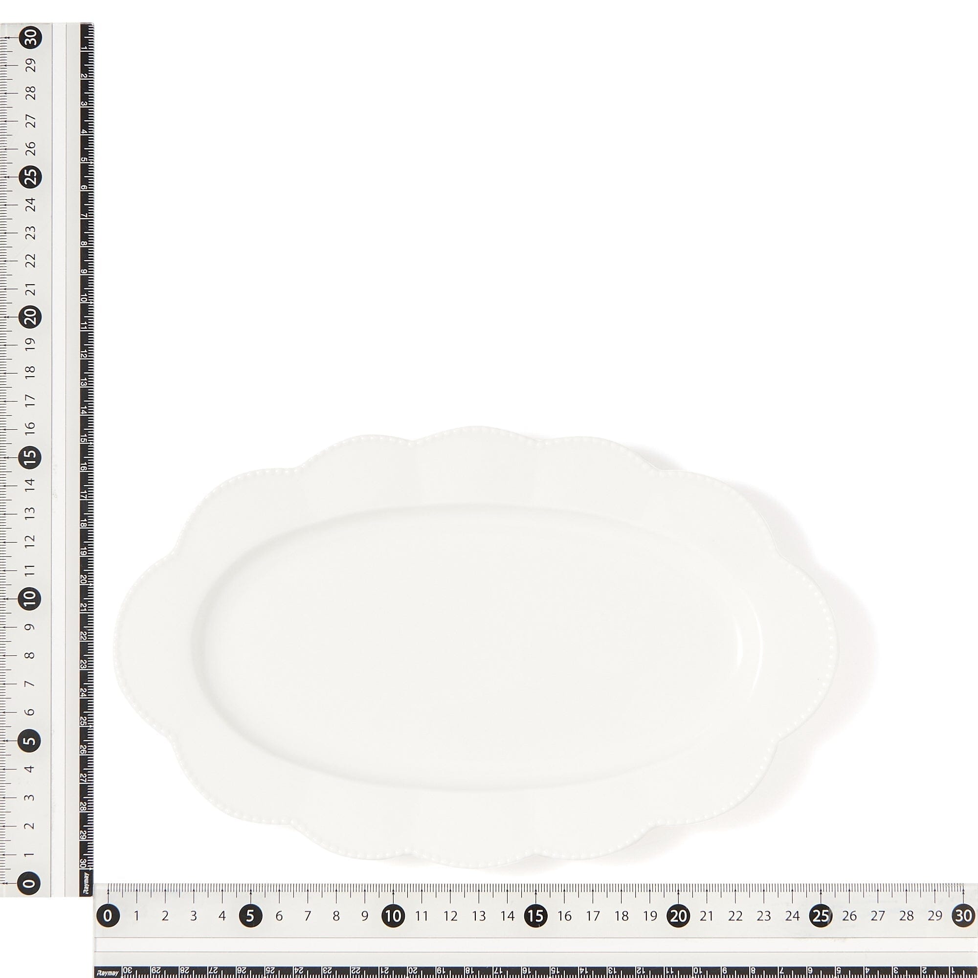 Blanche Oval Plate Flower  White