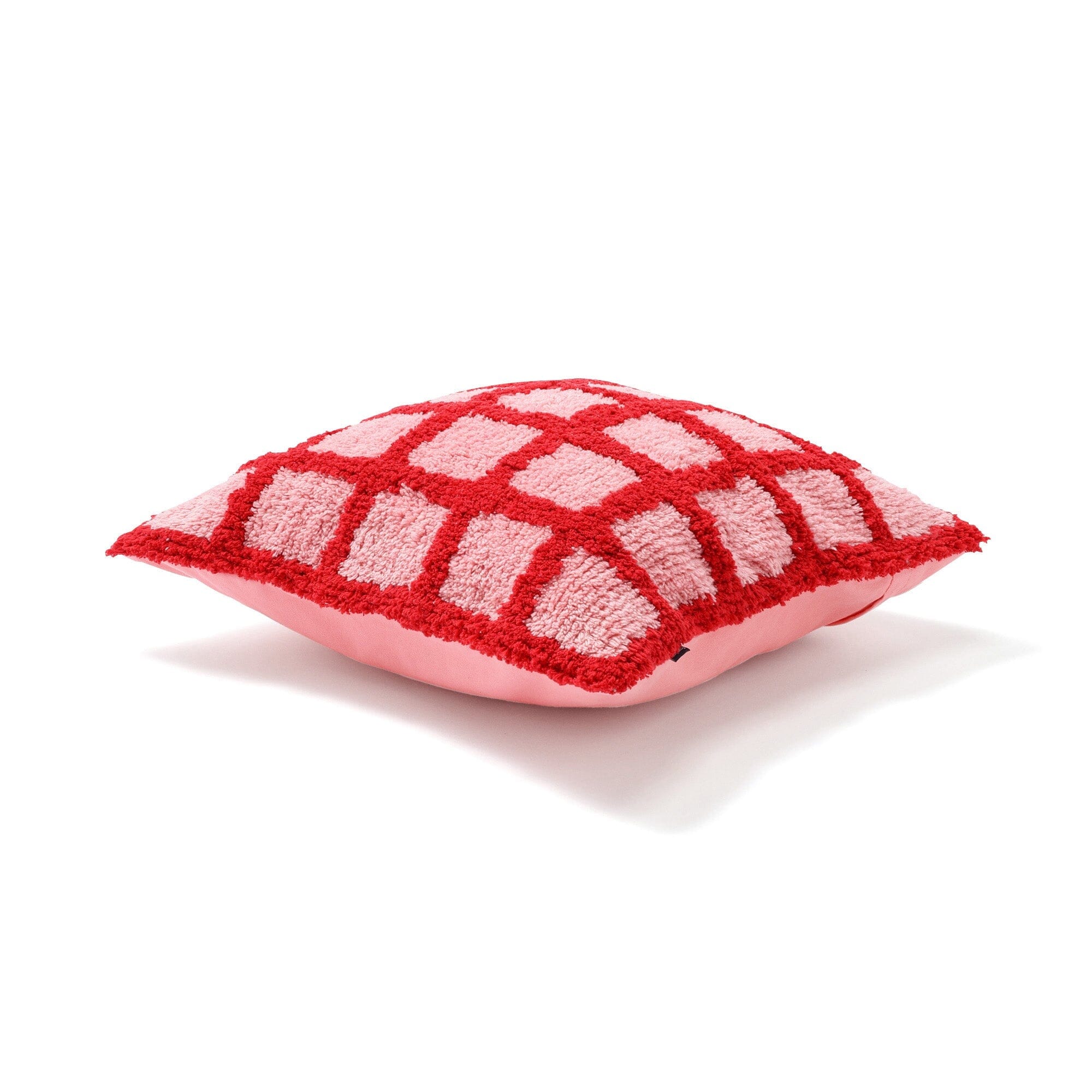 Tuft Art Cushion Cover 450X450 Red X Pink