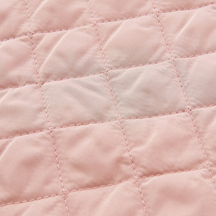 Quilting 3 Way Portable Throw 700 × 1000 Pink