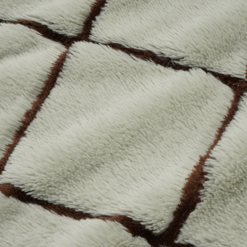 Fur Throw  1700 X 1300 Mint