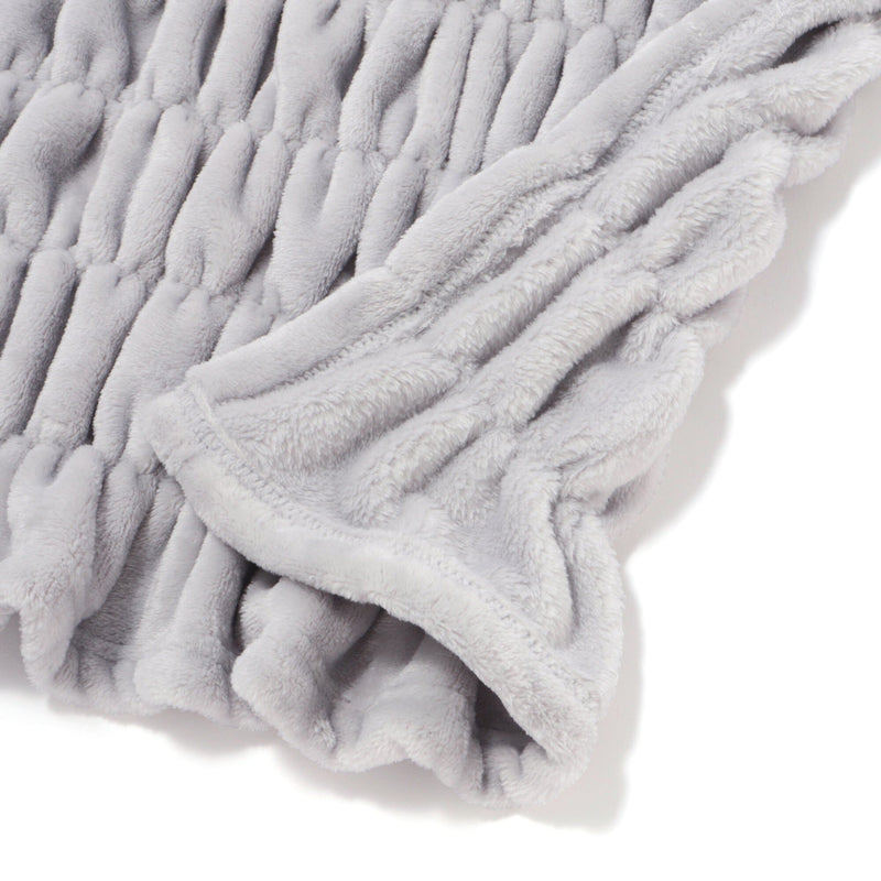 Fluffy Ripple Throw 1500 X 800 Gray