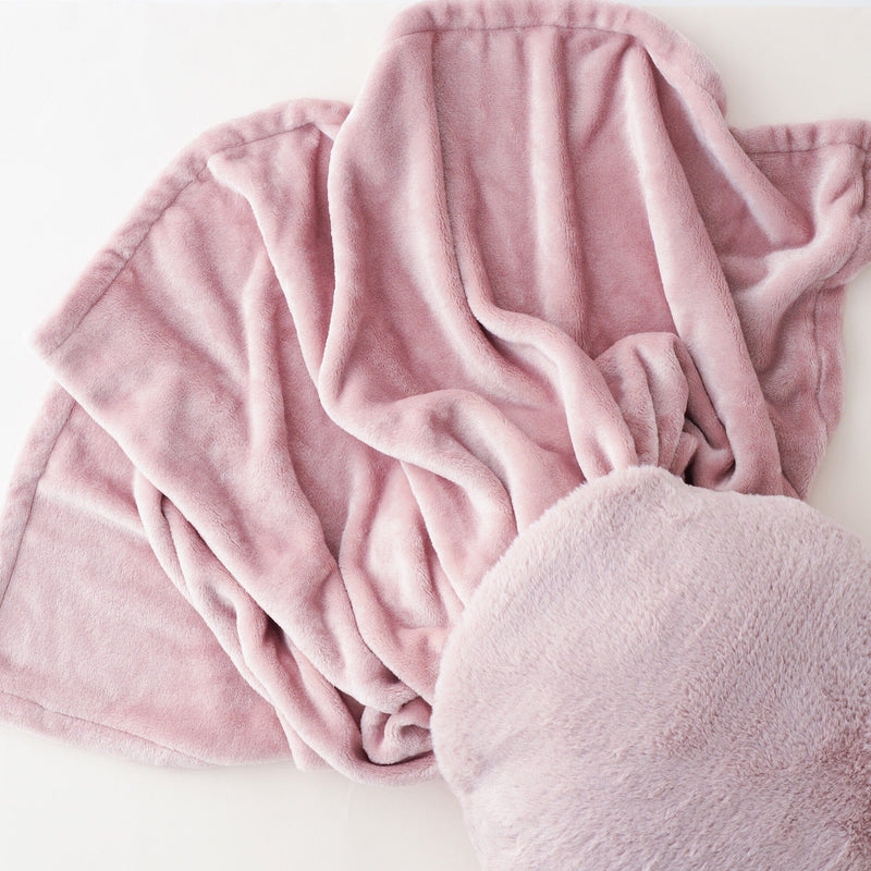 Cushion Throw 1400 X 1000 Pink