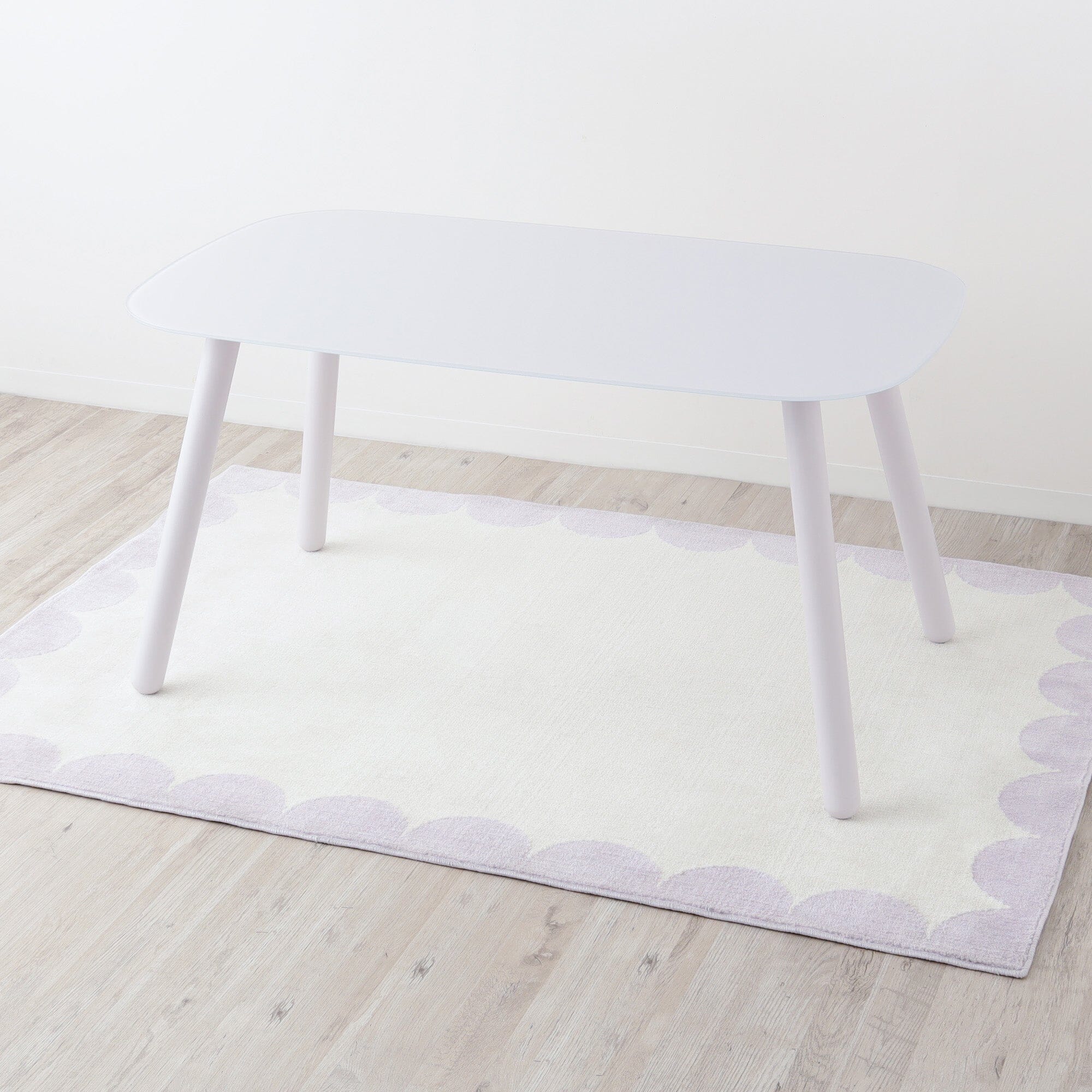 Scallop Frame Rug Medium Light Purple X Ivory