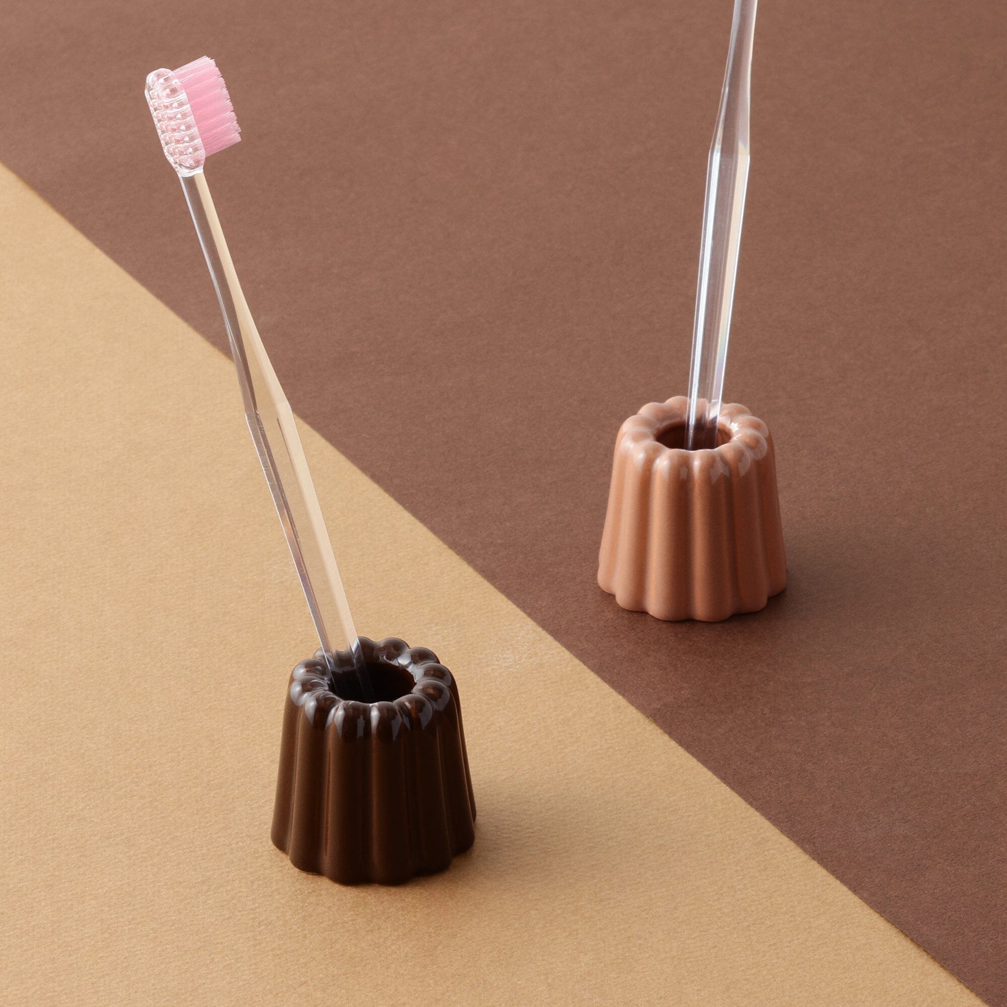 Canele Toothbrush Holder Dark Brown