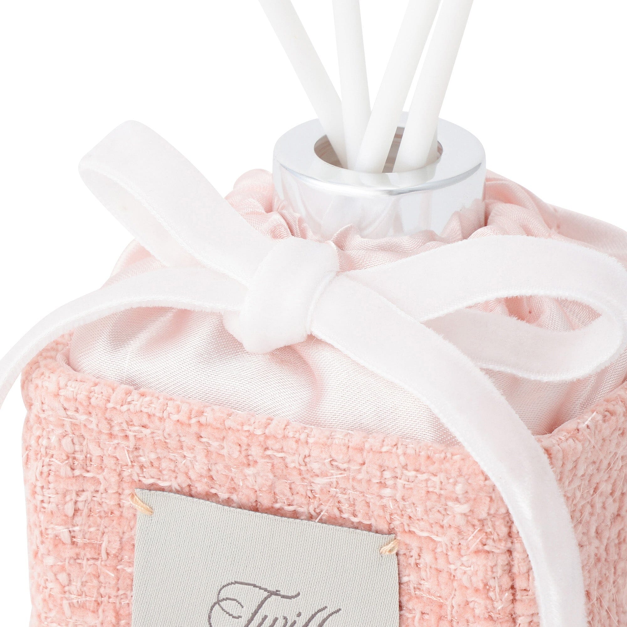 Twill Comfort Fragrance Diffuser Pink (Elegant rose and amber scent)