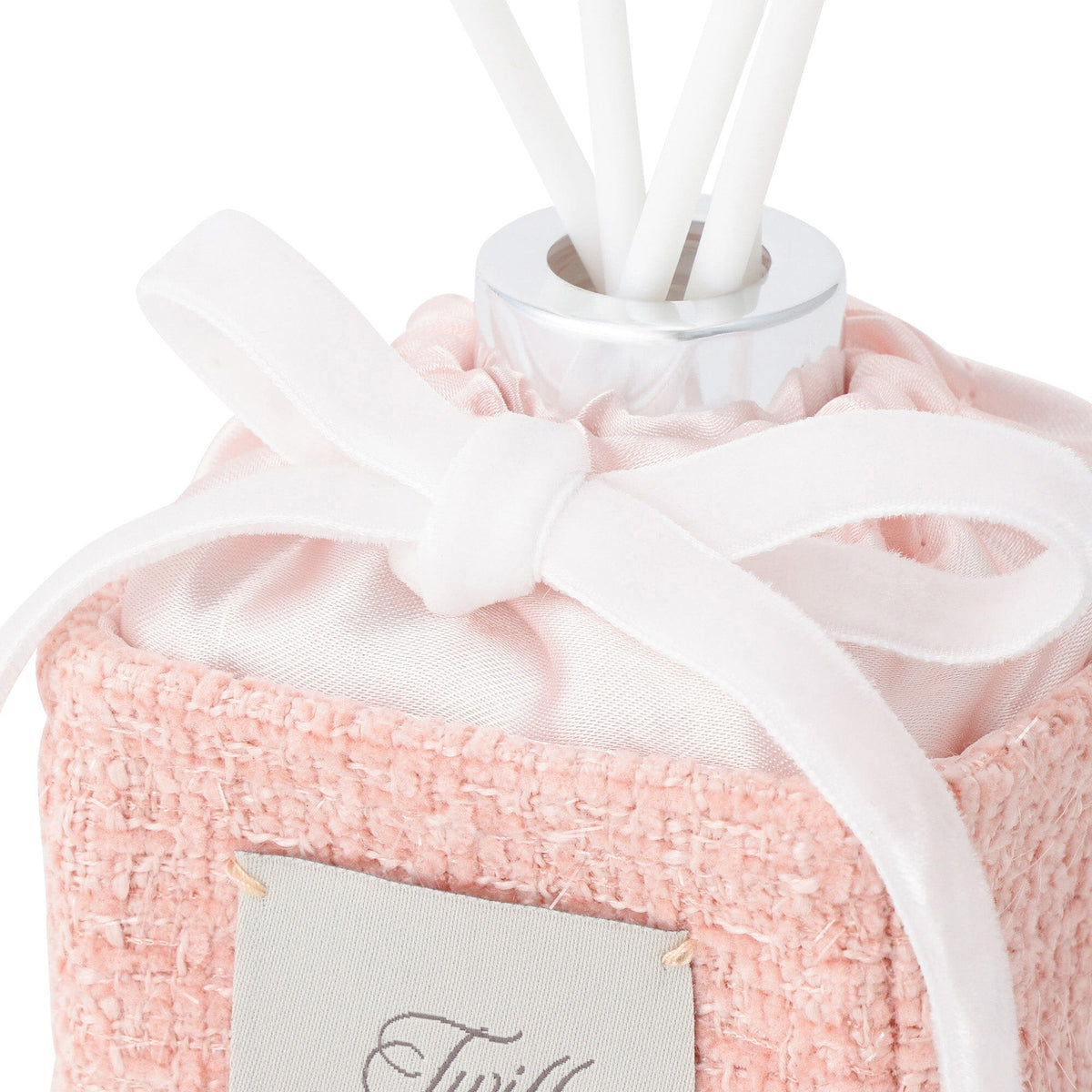 Twill Comfort Fragrance Diffuser Pink (Elegant rose and amber scent)