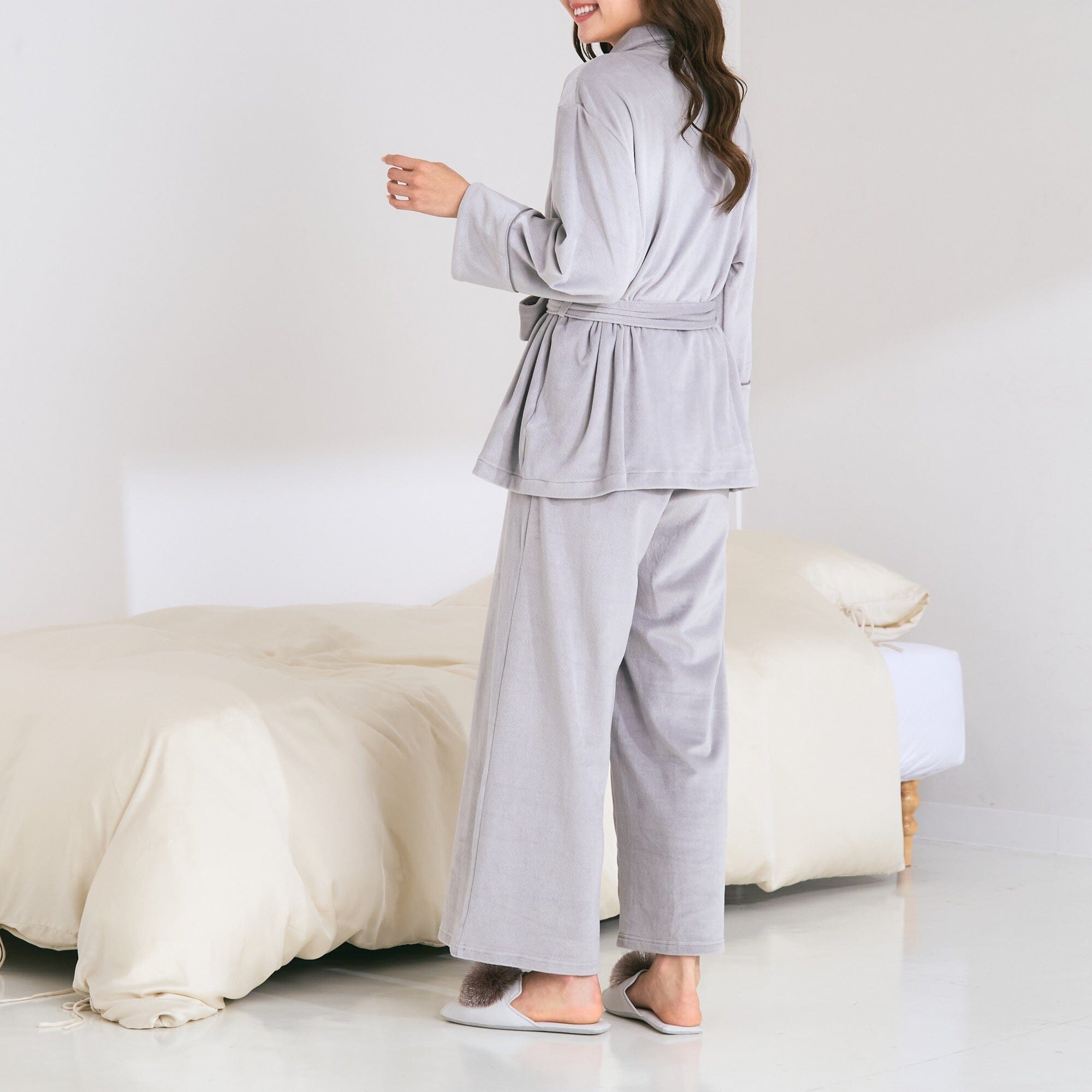 Hyaluronic Stretch Velour Pajama Gray
