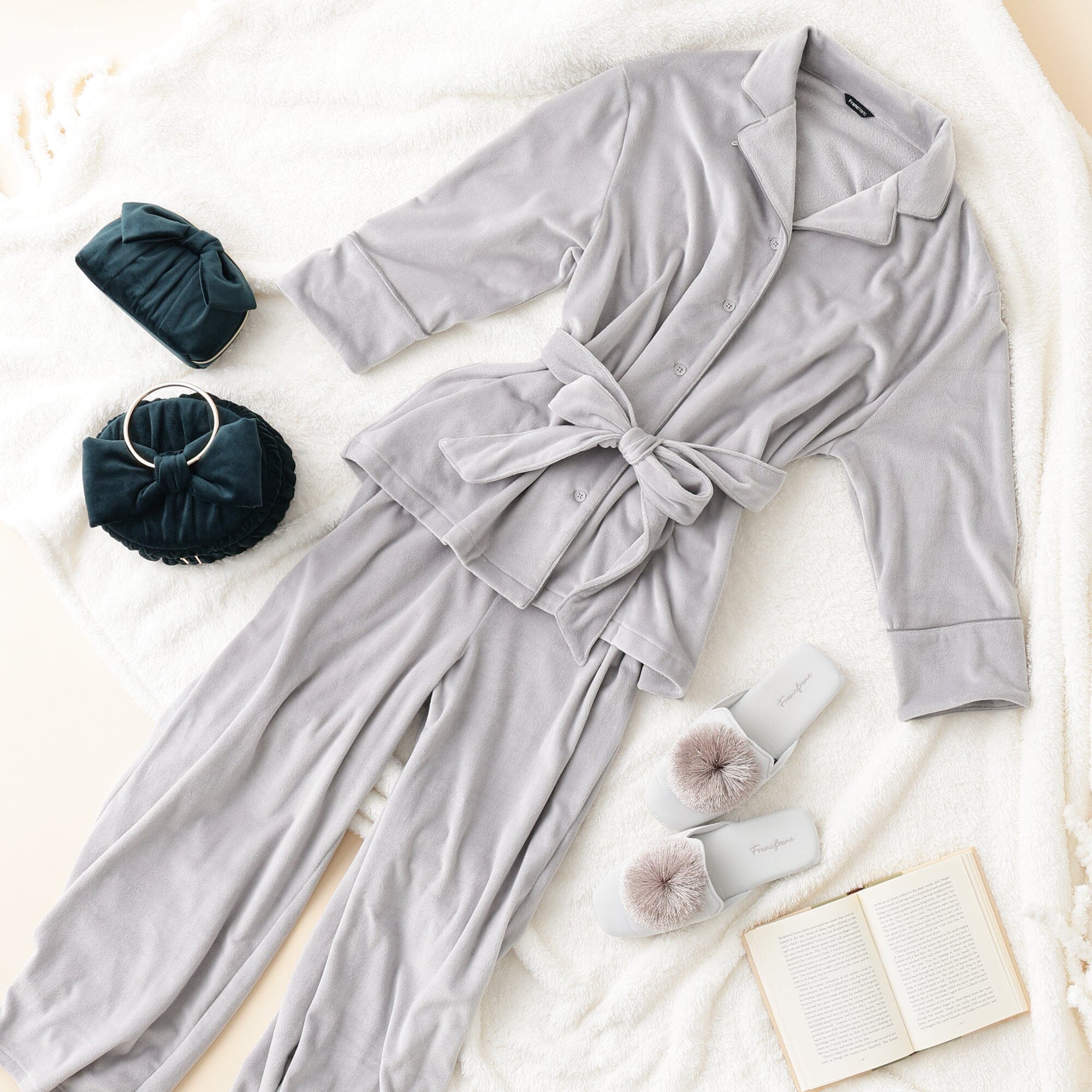 Hyaluronic Stretch Velour Pajama Gray