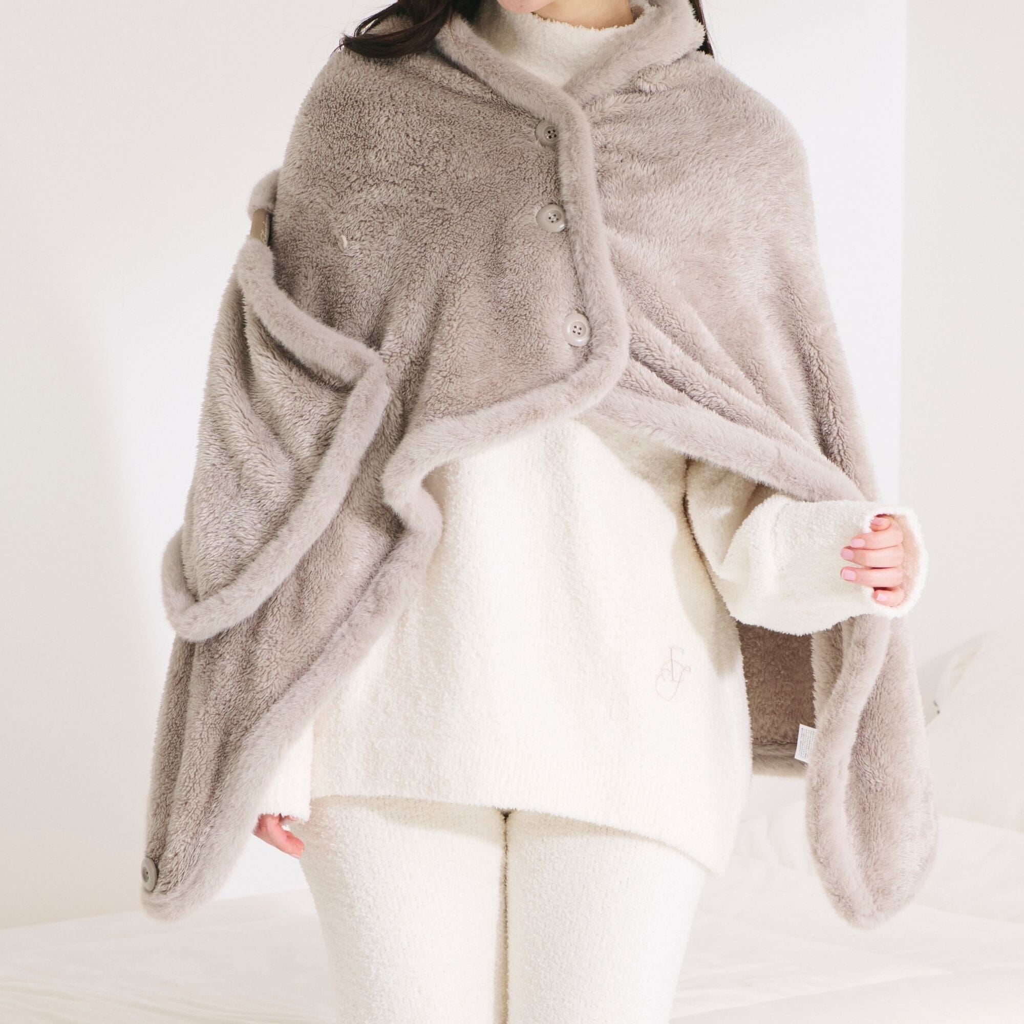 Warm Fleece 4Way Poncho Size S Greige