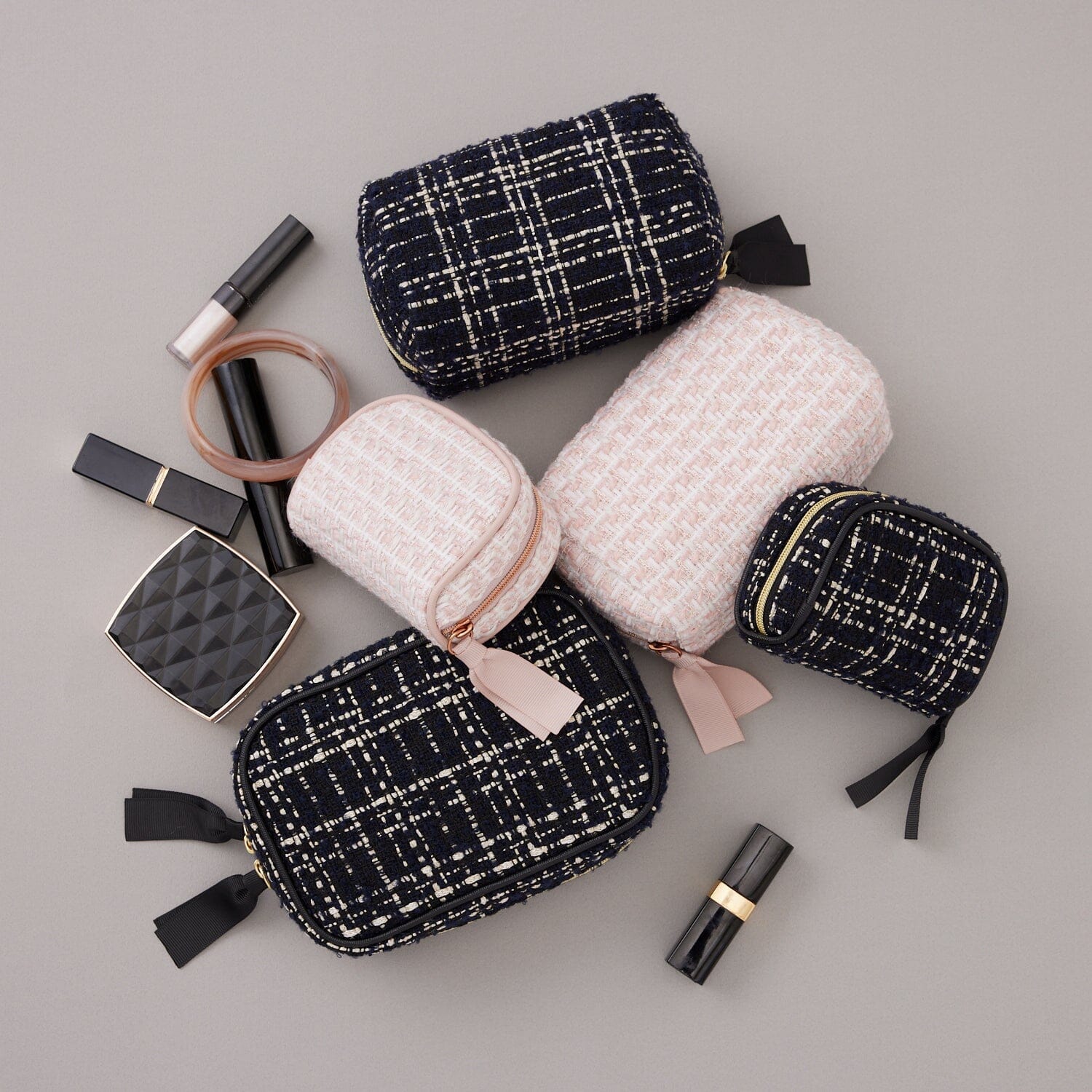 Tweed Stand Pouch  Black