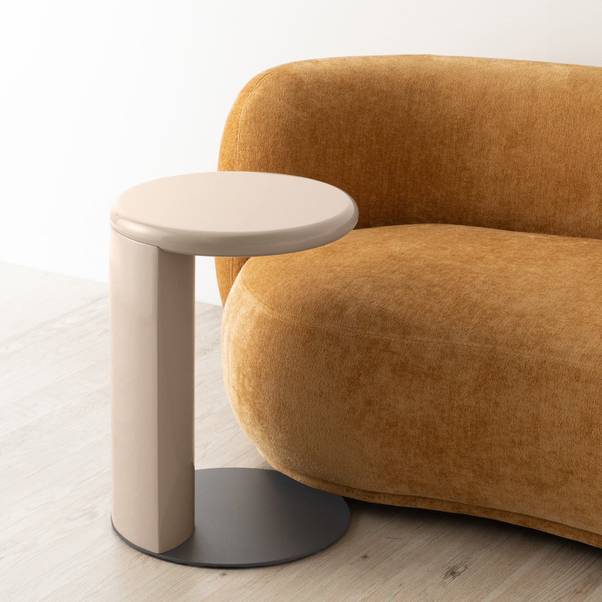 Carat Side Table Beige W380×D380×H525