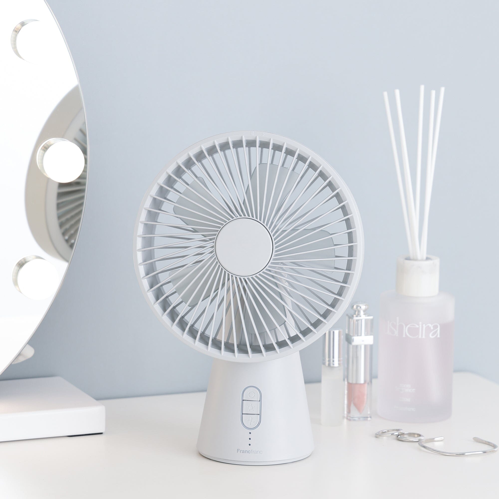 Frais Aroma Desk Fan Gray