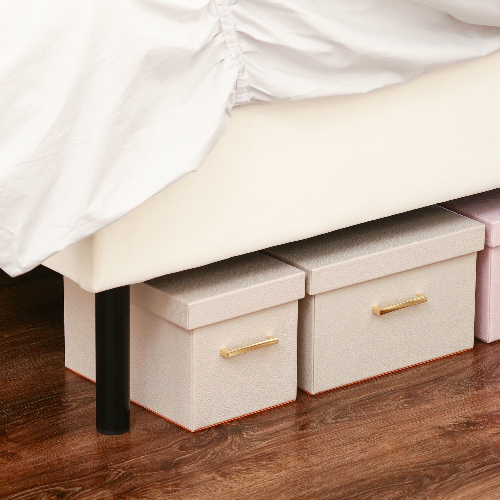Brissa Bed Dimple Single (A) W1065×D2090×H1230White