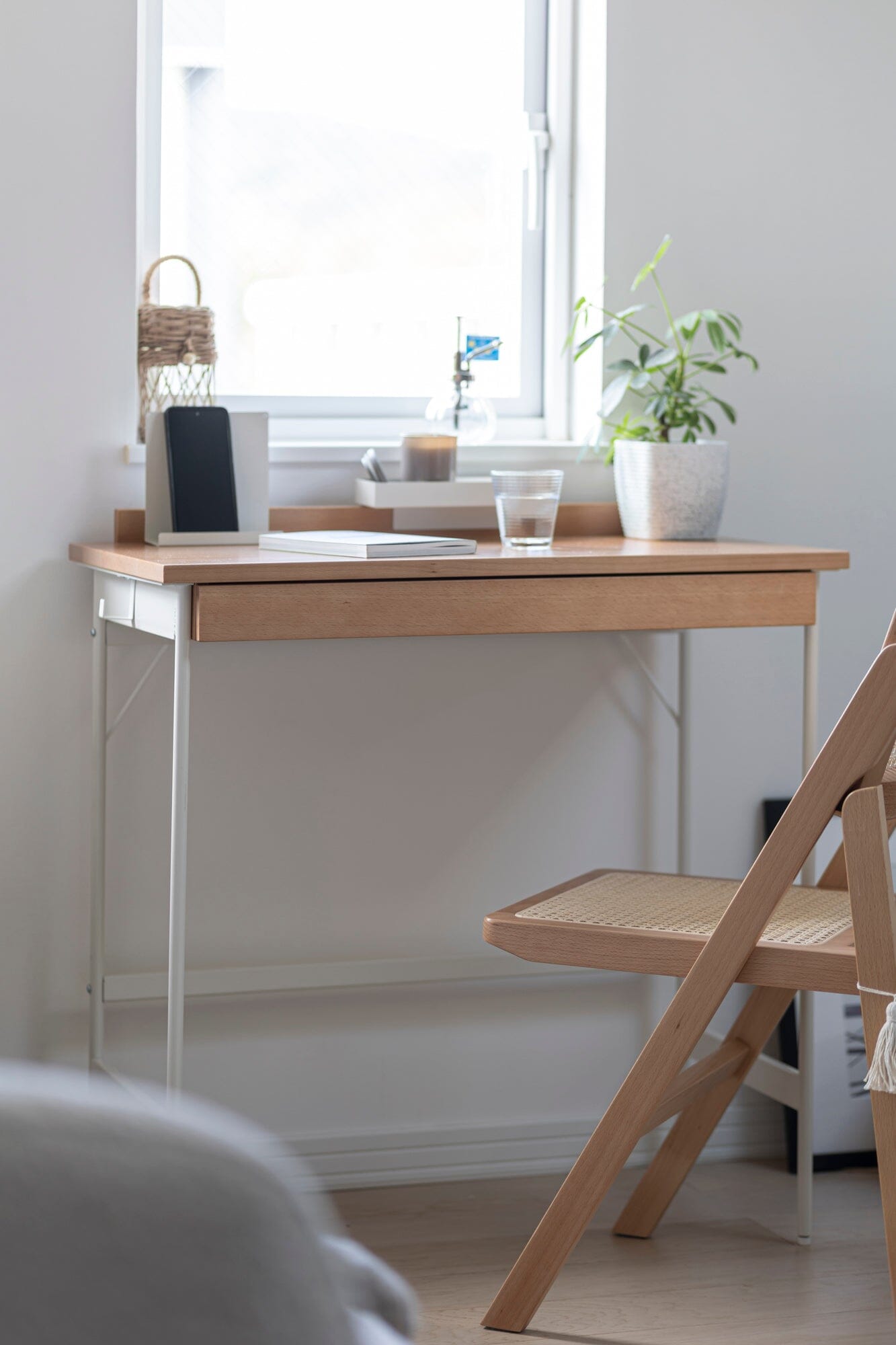 Liv Desk