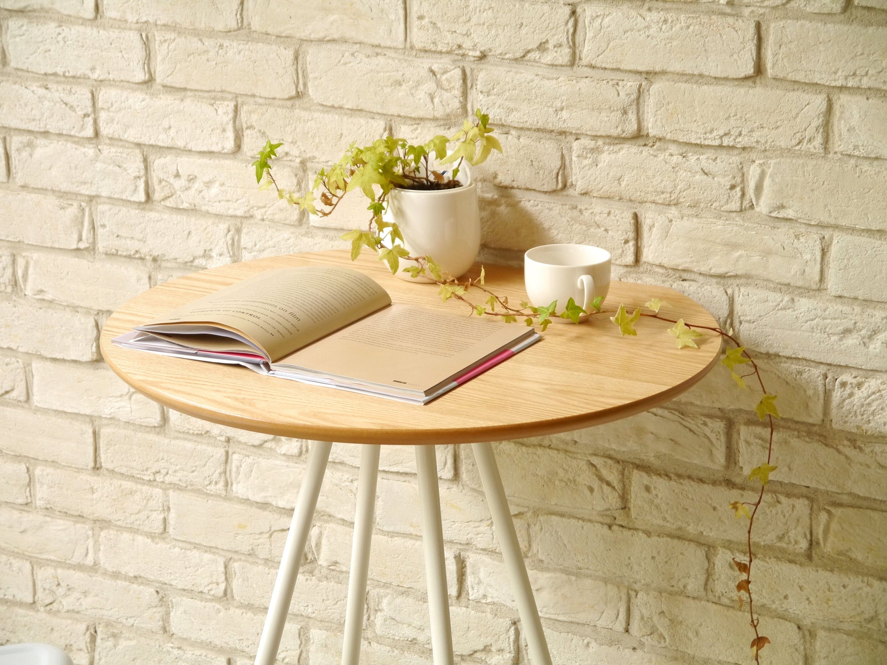 Luar Multi Table Natural