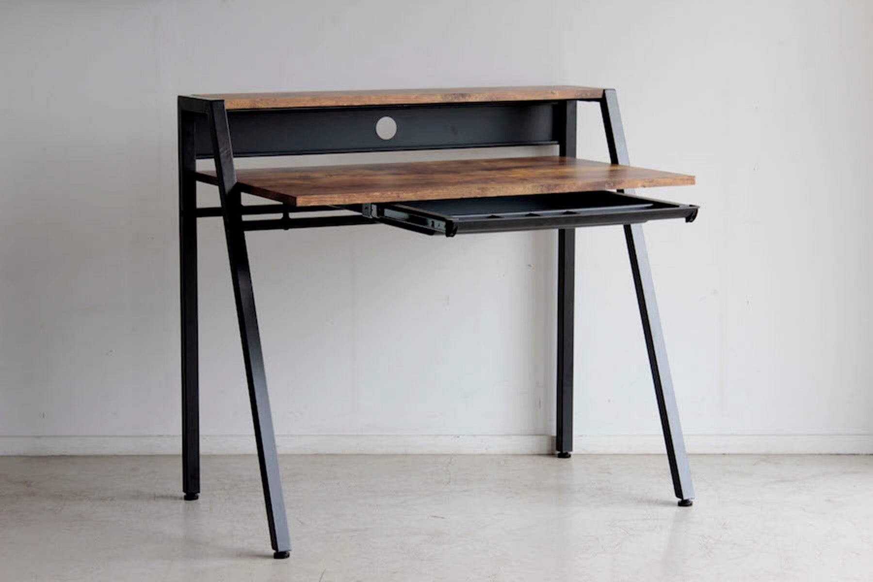 Rgn 96 Desk  960 X 580 X 875 Black X Brown