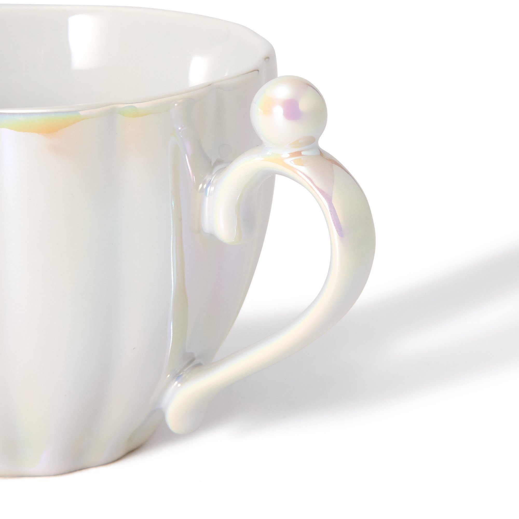 OPAL SHELL CUP & SAUCER WHITE