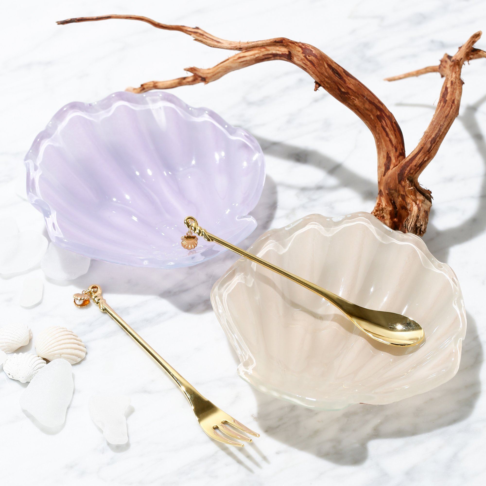 SHELL TEA SPOON GOLD
